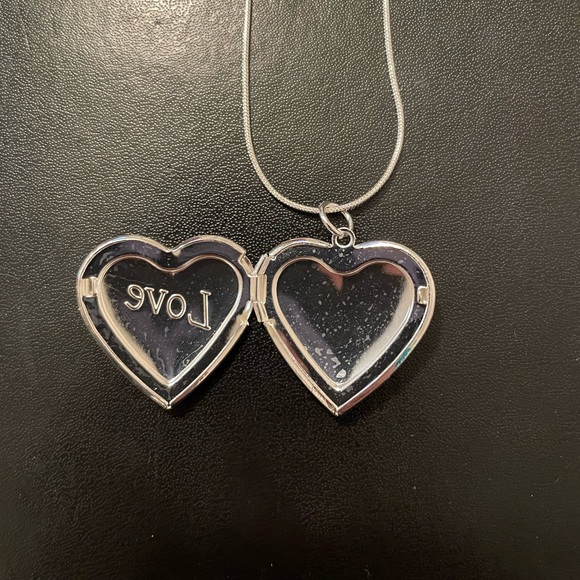 💖 Sterling Silver Heart Love Locket 16” Necklace NEW - Picture 6 of 7